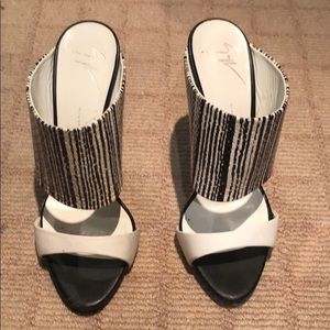 Giuseppe zanotti open toe heal sandal size 37.5